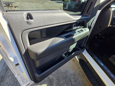 Used 2014 Ford F150 Limited image 9