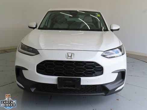 Used 2023 Honda HR-V LX image 9