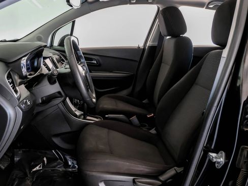 Used 2020 Chevrolet Trax LS w/ Tint and Cruise Package image 3