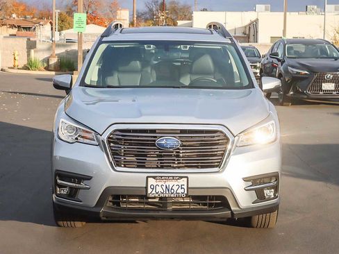 Used 2022 Subaru Ascent Limited w/ Technology Package image 6