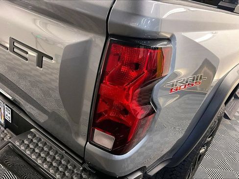 Used 2023 Chevrolet Colorado Trail Boss AWD/4WD image 28