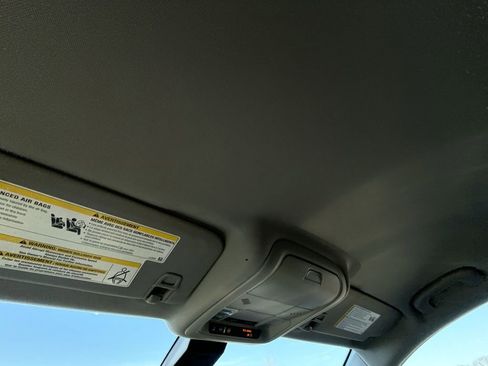 Certified 2022 GMC Terrain SLE image 25