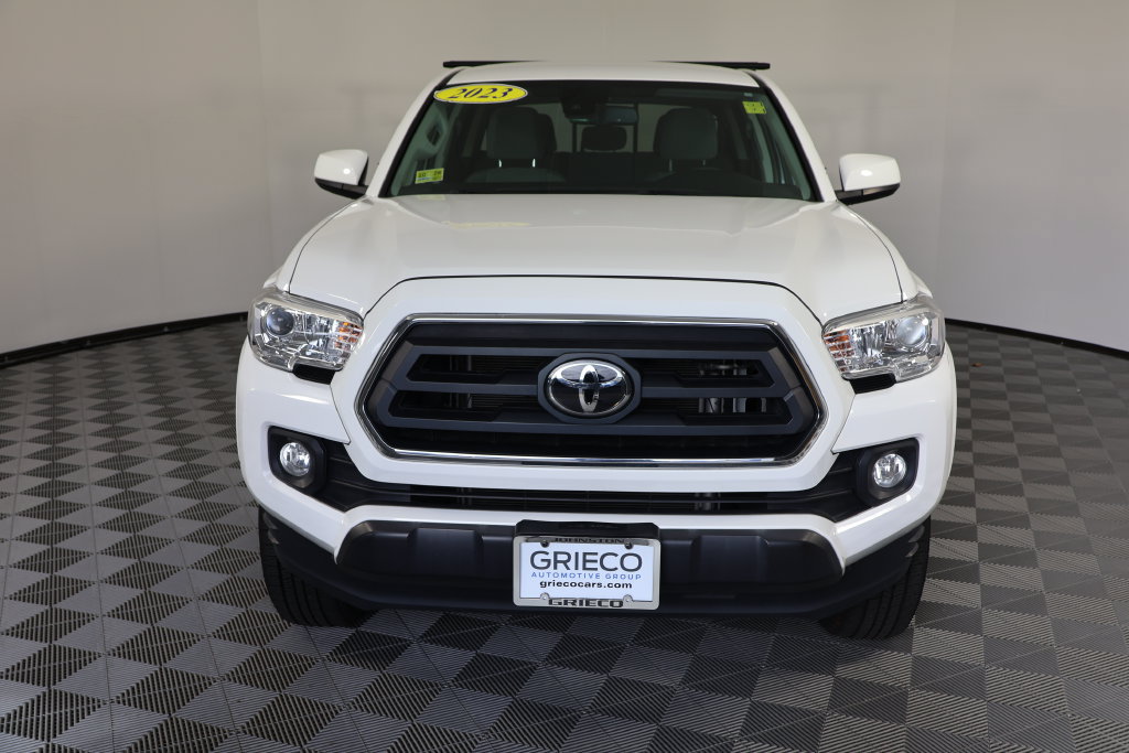 Used 2023 Toyota Tacoma SR5 AWD/4WD image 3