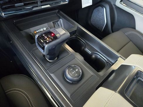 New 2026 GMC Hummer EV 4x4 Crew Cab image 24