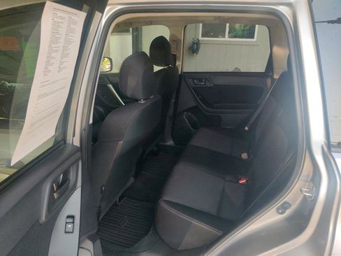 Used 2015 Subaru Forester 2.5i Premium AWD/4WD image 12