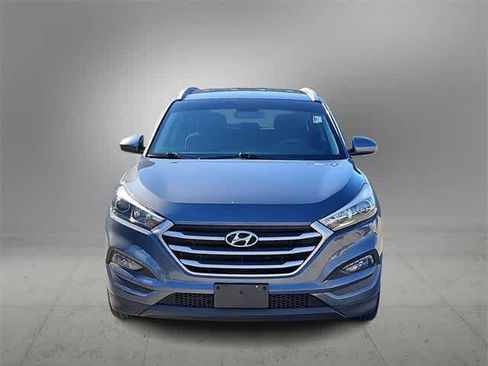 Used 2017 Hyundai Tucson SE image 3