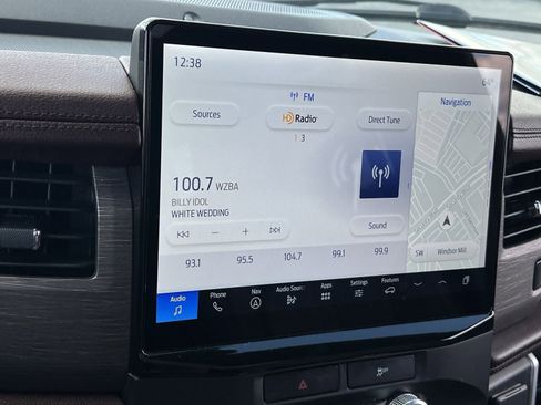 Used 2023 Ford Expedition Max Limited image 18