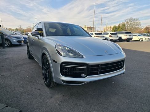 Used 2020 Porsche Cayenne Turbo AWD/4WD image 4