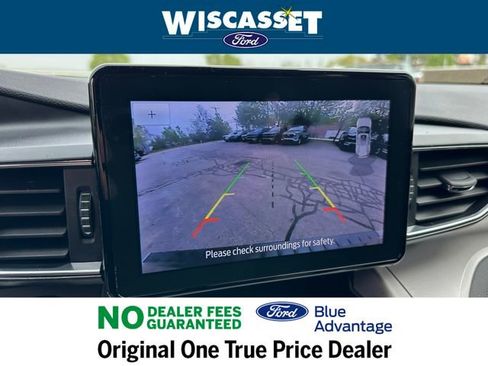 Certified 2023 Ford Explorer XLT w/ Equipment Group 202A image 10