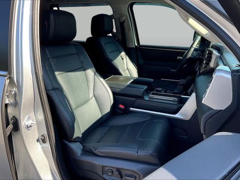 Used 2024 Toyota Sequoia SR5 w/ SR5 Premium Package AWD/4WD image 9