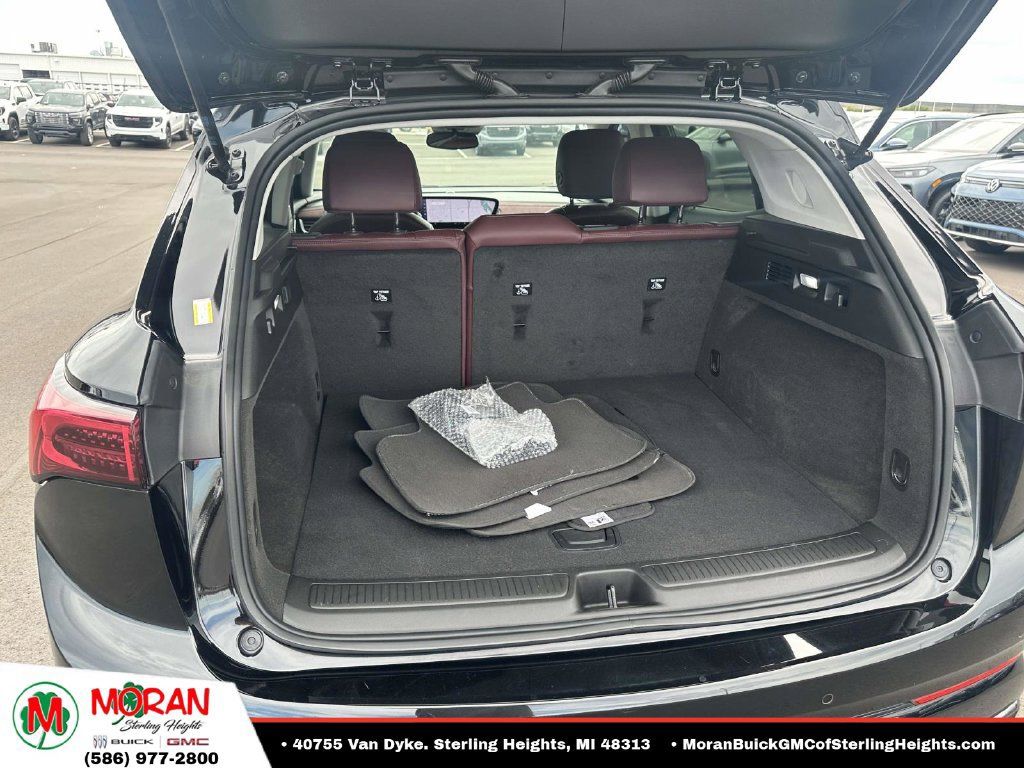 Certified 2025 Buick Envision Sport Touring AWD/4WD image 11