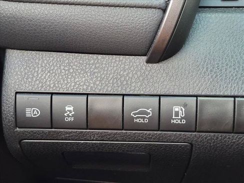 Used 2023 Toyota Camry SE FWD image 14