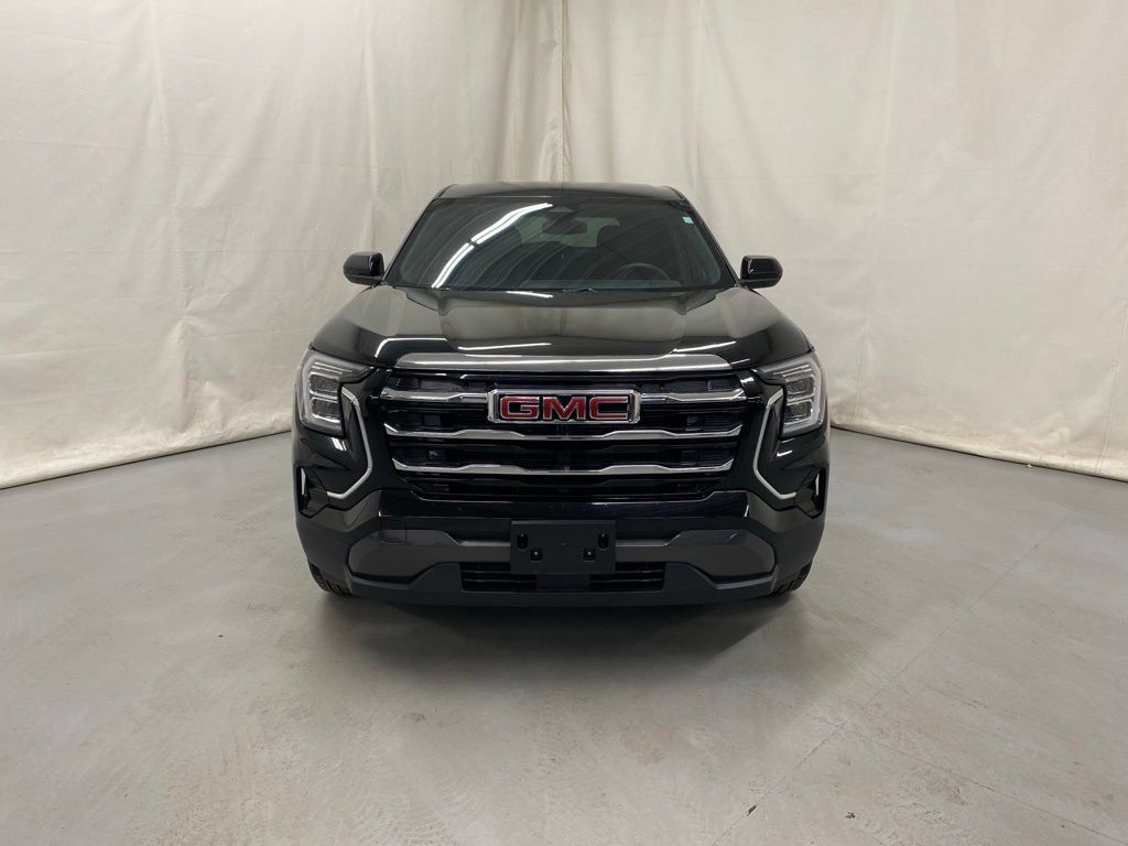 Used 2025 GMC Terrain Elevation AWD/4WD image 3