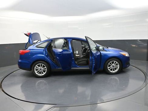 Used 2018 Ford Focus SE image 38