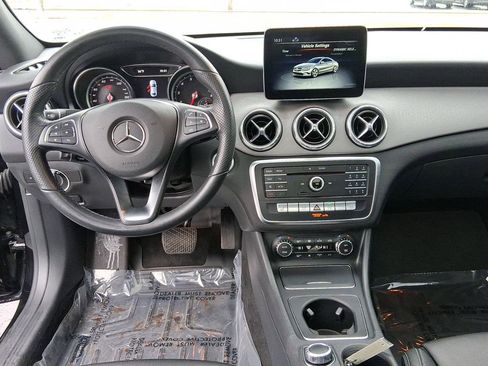 Used 2019 Mercedes-Benz CLA 250 4MATIC image 14