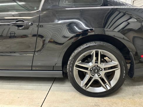 Used 2010 Ford Mustang Shelby GT500 RWD image 6