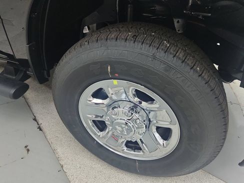 New 2026 RAM 2500 Tradesman AWD/4WD image 26