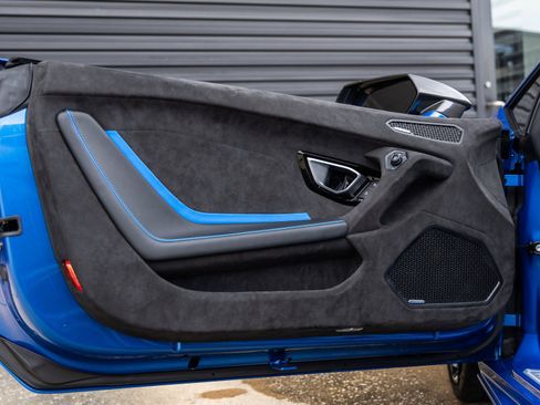 Used 2023 Lamborghini Huracan Tecnica image 25