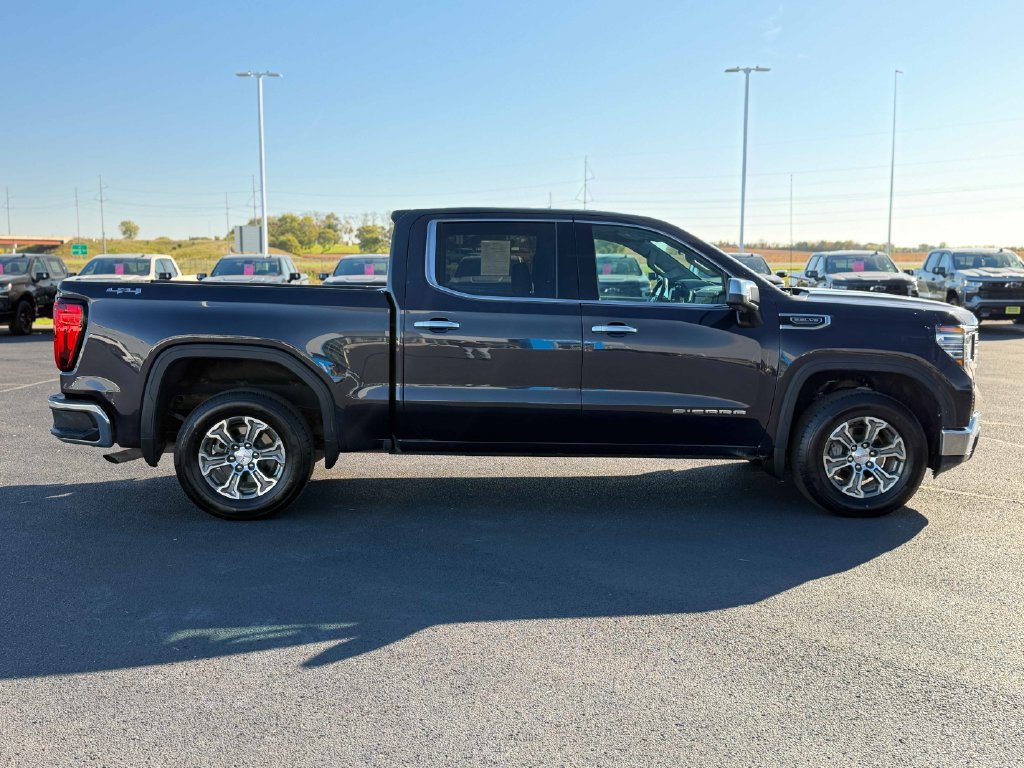 Used 2025 GMC Sierra 1500 SLT AWD/4WD image 6