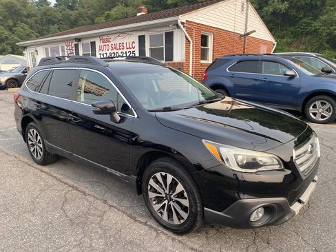 Used 2015 Subaru Outback 2.5i Limited AWD/4WD image 3