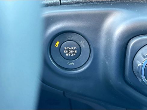 Used 2023 Jeep Wrangler Sport S image 15