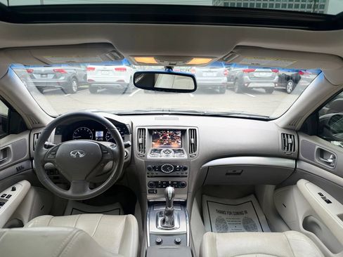 Used 2012 INFINITI G37 Journey w/ Premium Pkg RWD image 11