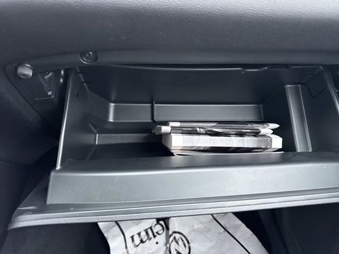 Used 2022 Ford Explorer XLT w/ Equipment Group 202A image 38