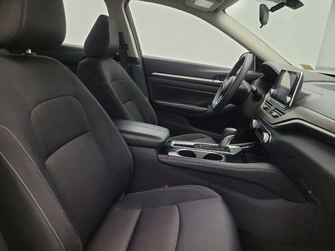 Used 2023 Nissan Altima 2.5 SV FWD image 21