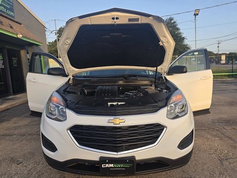 Used 2017 Chevrolet Equinox LS AWD/4WD image 63