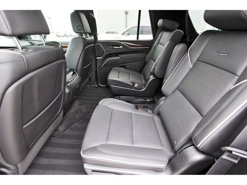 Used 2023 Cadillac Escalade Premium Luxury AWD/4WD image 7