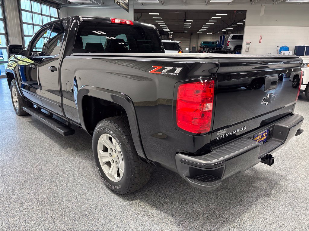 Used 2018 Chevrolet Silverado 1500 LT w/ All Star Edition AWD/4WD image 5