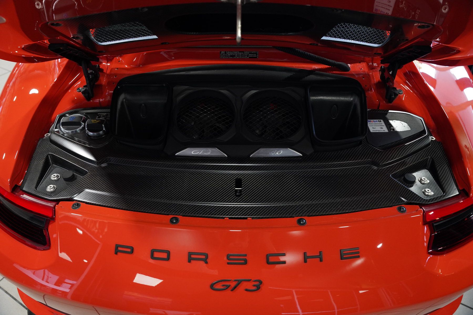 Used 2018 Porsche 911 GT3 RWD image 25