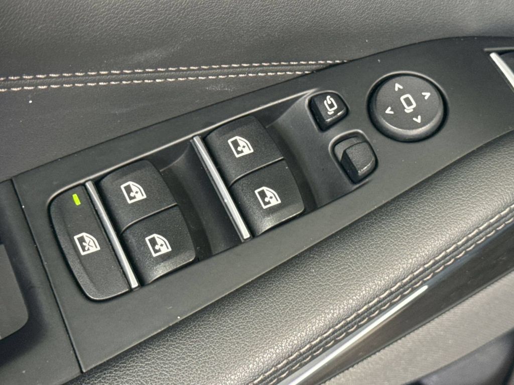 Used 2024 BMW X5 xDrive40i AWD/4WD image 16