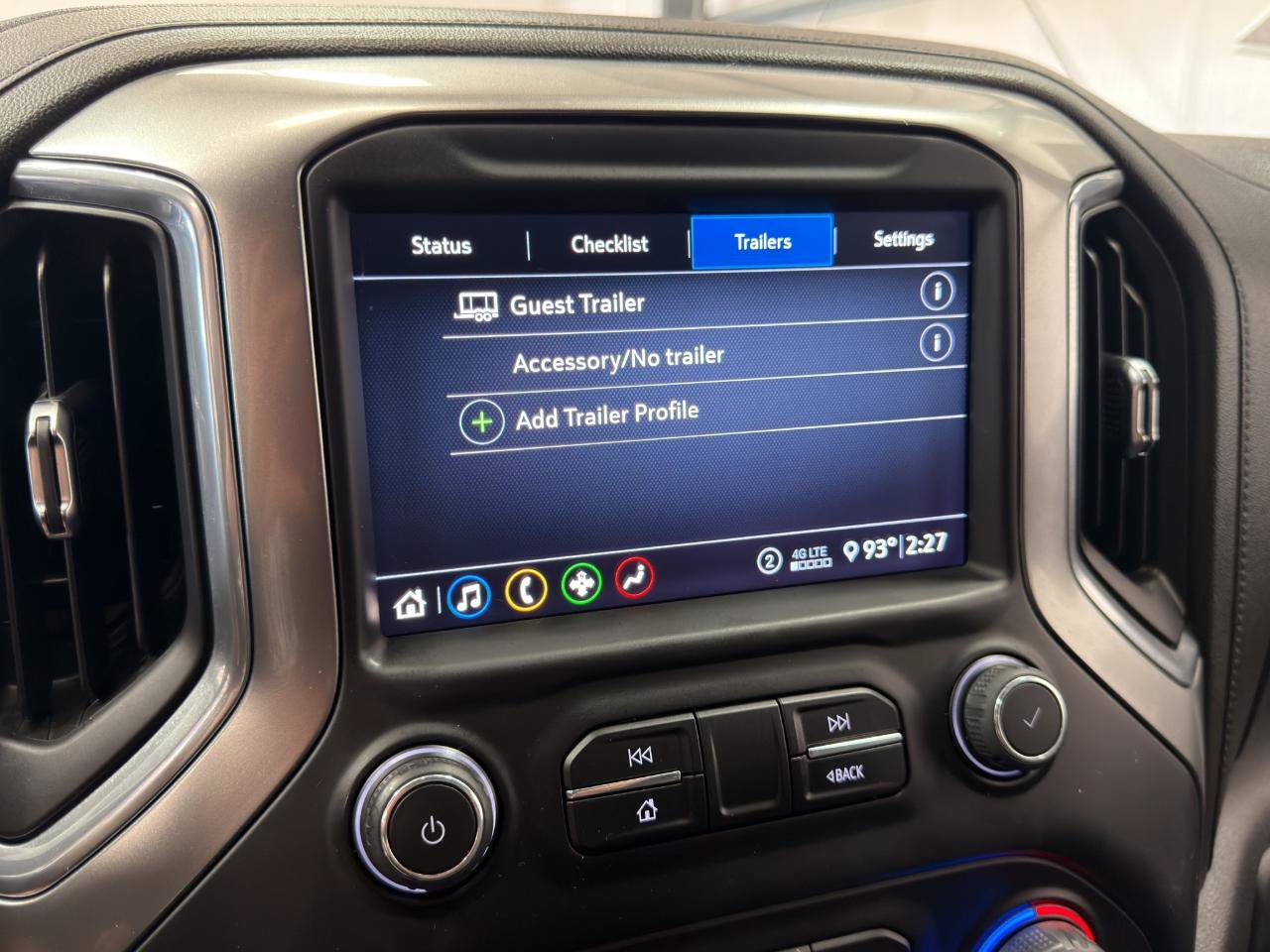 Used 2020 Chevrolet Silverado 1500 RST AWD/4WD image 23