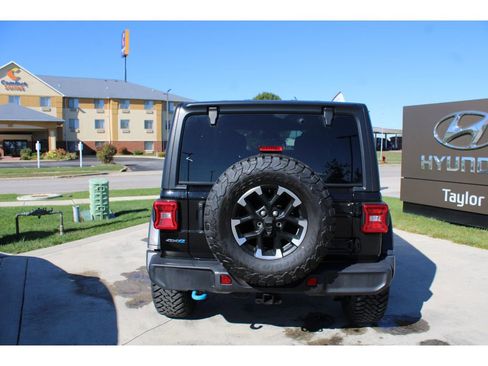 Used 2024 Jeep Wrangler Unlimited Rubicon 4xe w/ Technology Group image 4