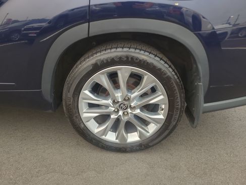 Used 2022 Toyota Highlander Limited AWD/4WD image 10