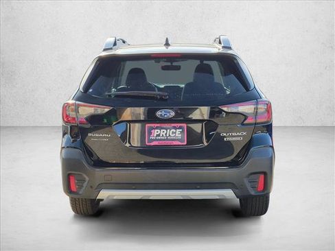 Certified 2022 Subaru Outback Touring AWD/4WD image 6