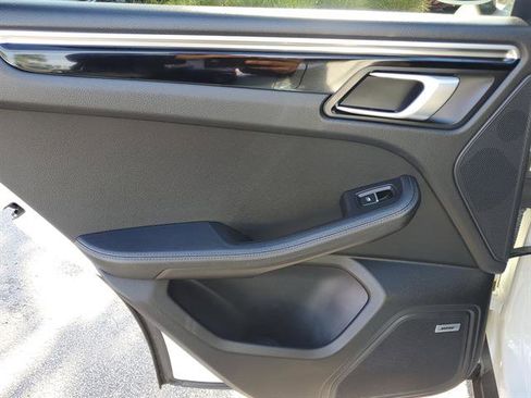 Used 2020 Porsche Macan S image 42