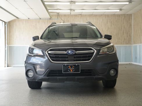 Used 2019 Subaru Outback 2.5i Premium AWD/4WD image 2