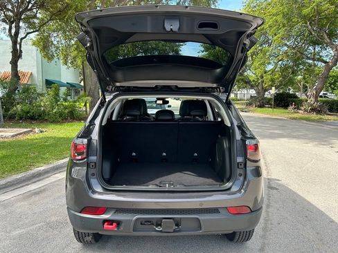 Used 2022 Jeep Compass Trailhawk w/ Sun and Sound Group AWD/4WD image 42