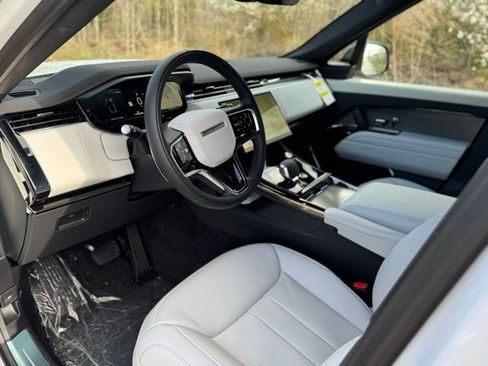 New 2026 Land Rover Range Rover Sport SE AWD/4WD image 10