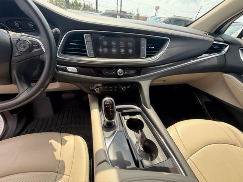 Used 2018 Buick Enclave Essence w/ Trailering Package FWD image 15