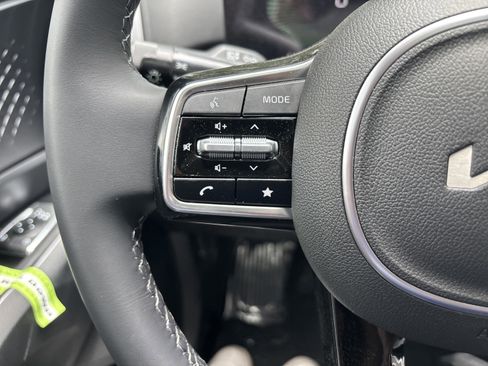 New 2025 Kia Sorento S w/ Panoramic Sunroof Package image 17