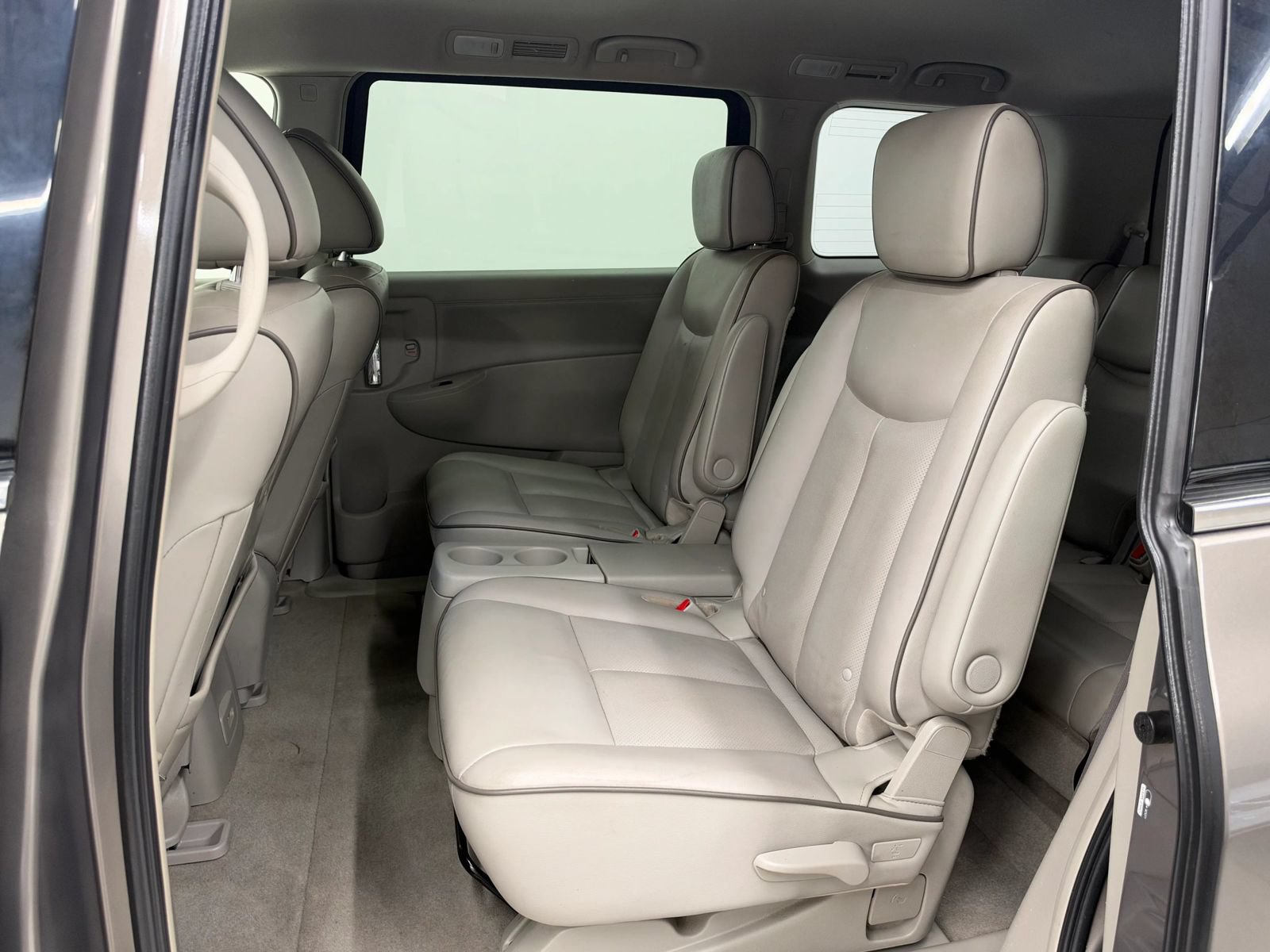 Used 2014 Nissan Quest SV w/ Leather Package FWD image 18