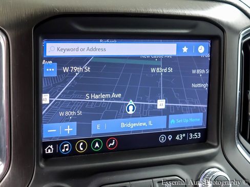 Used 2022 GMC Sierra 2500 AT4 w/ AT4 Preferred Package image 17