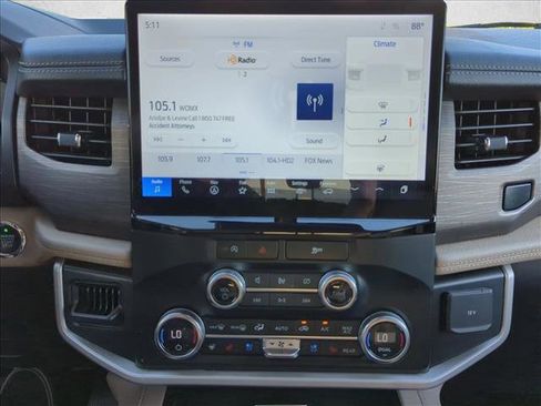 Used 2024 Ford Expedition Max Limited image 11