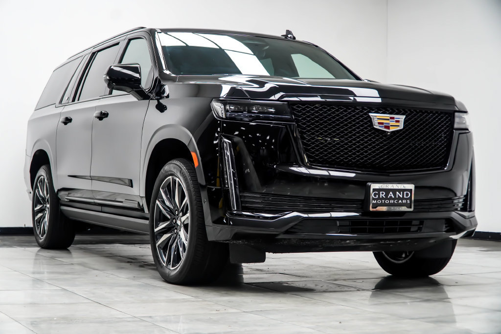 Used 2023 Cadillac Escalade ESV Sport w/ Touring Package AWD/4WD image 5