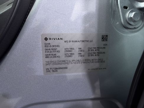Used 2024 Rivian R1T Adventure AWD/4WD image 41