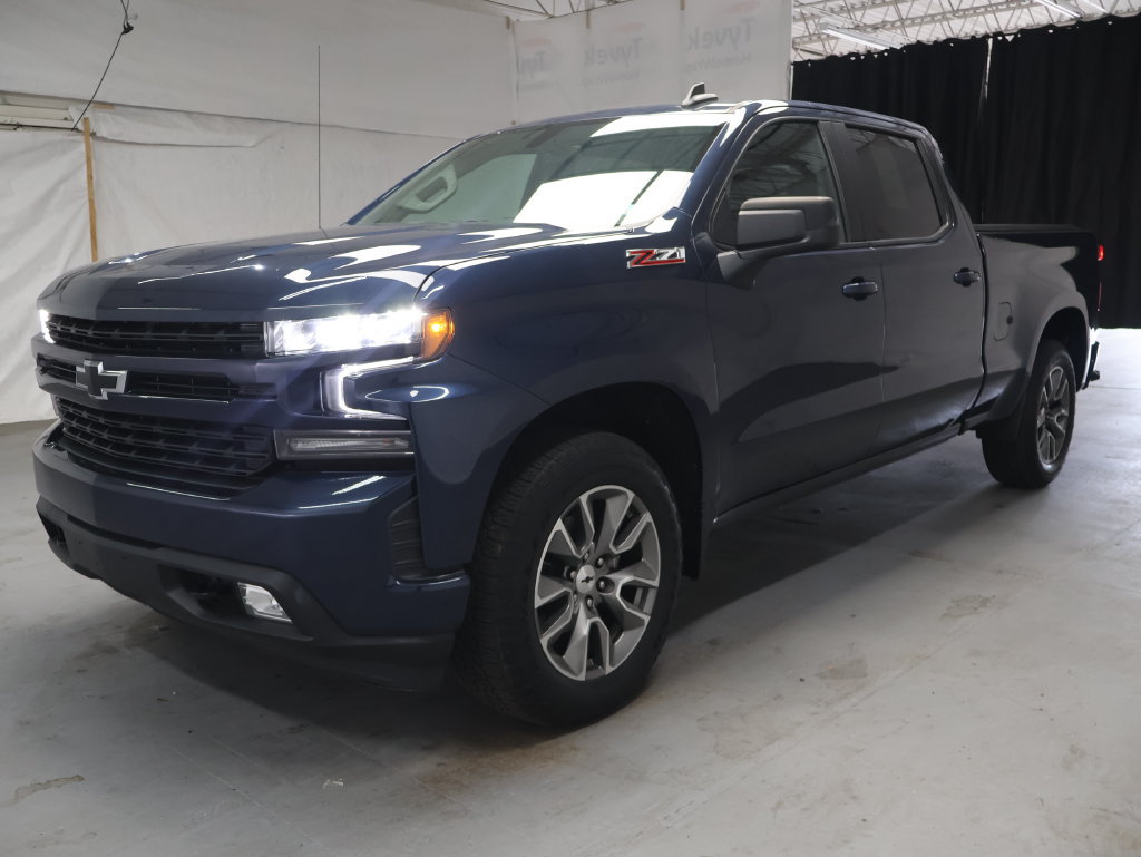 Used 2020 Chevrolet Silverado 1500 RST w/ Z71 Off-Road Package AWD/4WD image 3