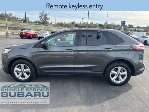 Used 2020 Ford Edge SE image 9